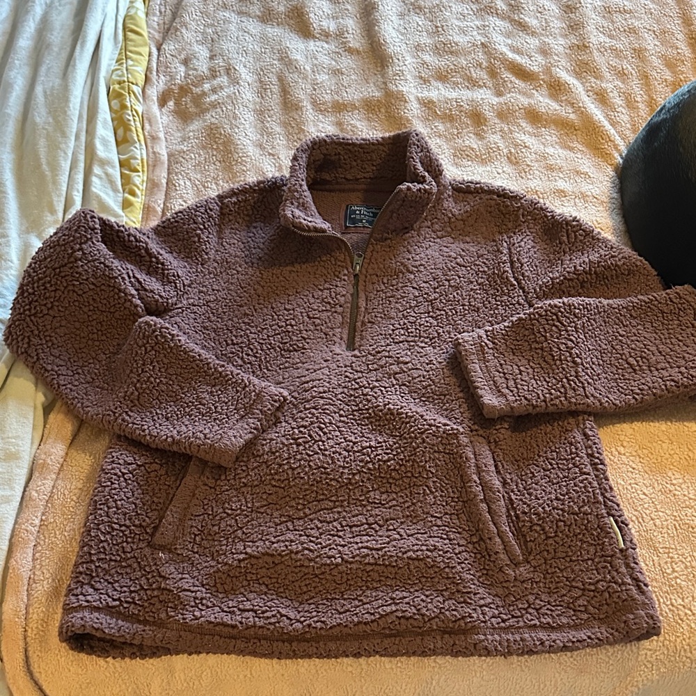 Cozy Abercrombie and Fitch pullover 1/4 zip